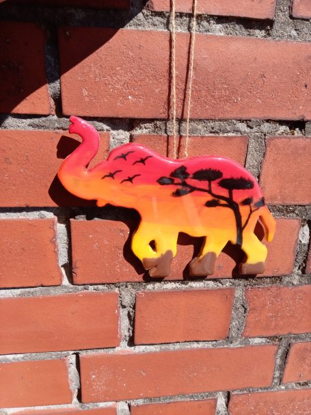 Elefant in rot-orange, Afrika Motiv